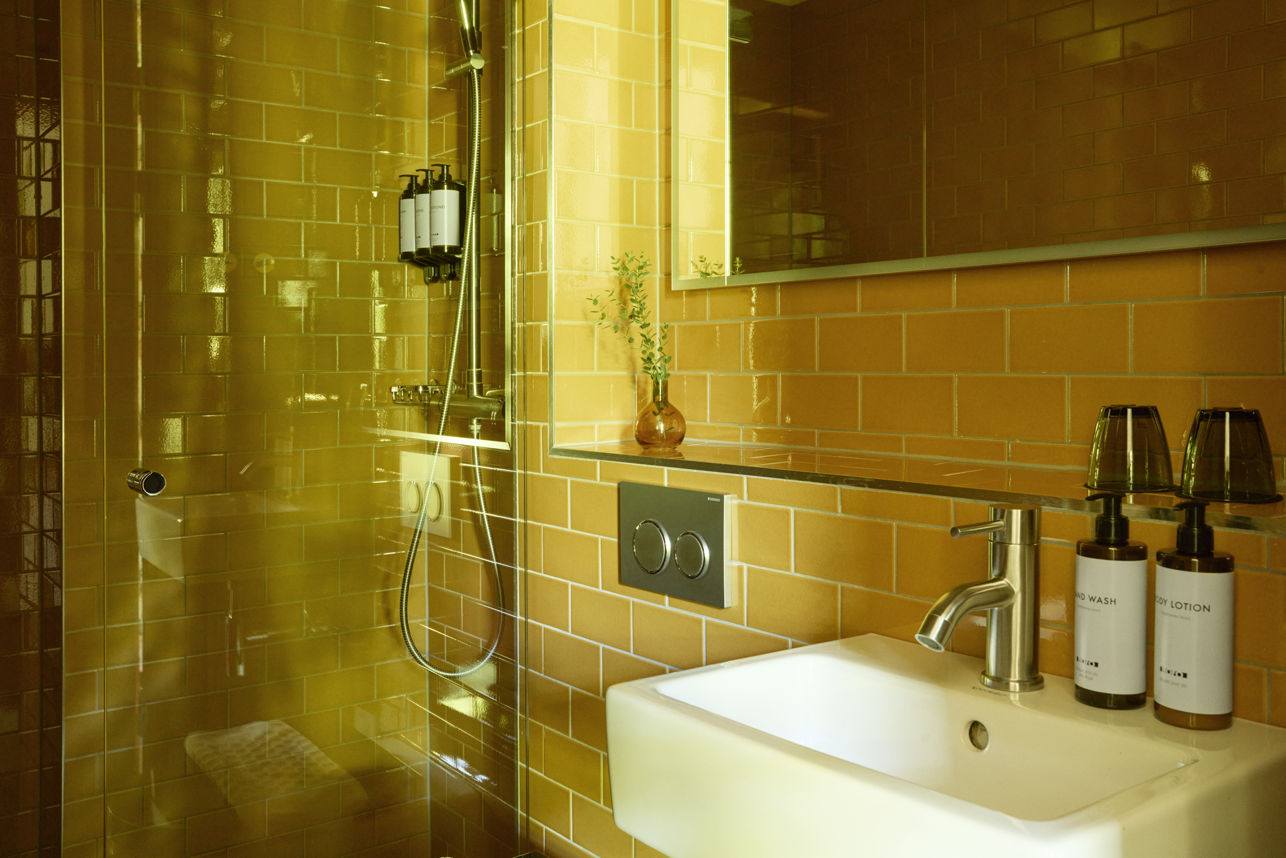 STD_215_Carnaby_Bath